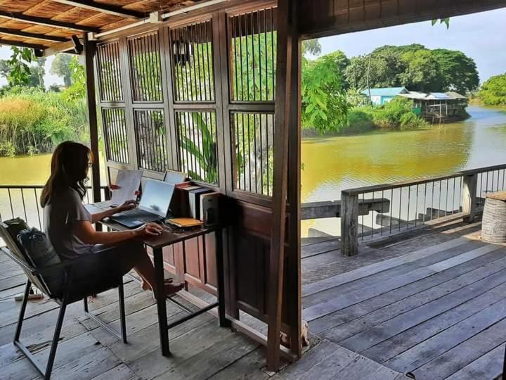 Rustic​ Charm​ Suphan​ Ban Tha Pong Buitenkant foto