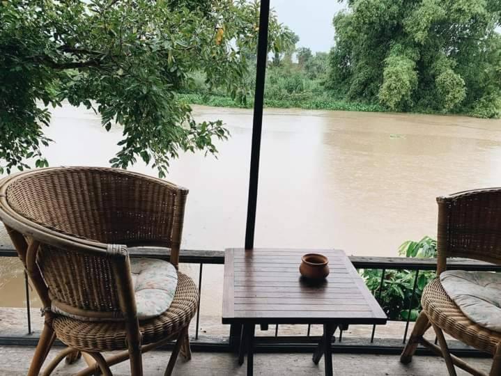 Rustic​ Charm​ Suphan​ Ban Tha Pong Buitenkant foto