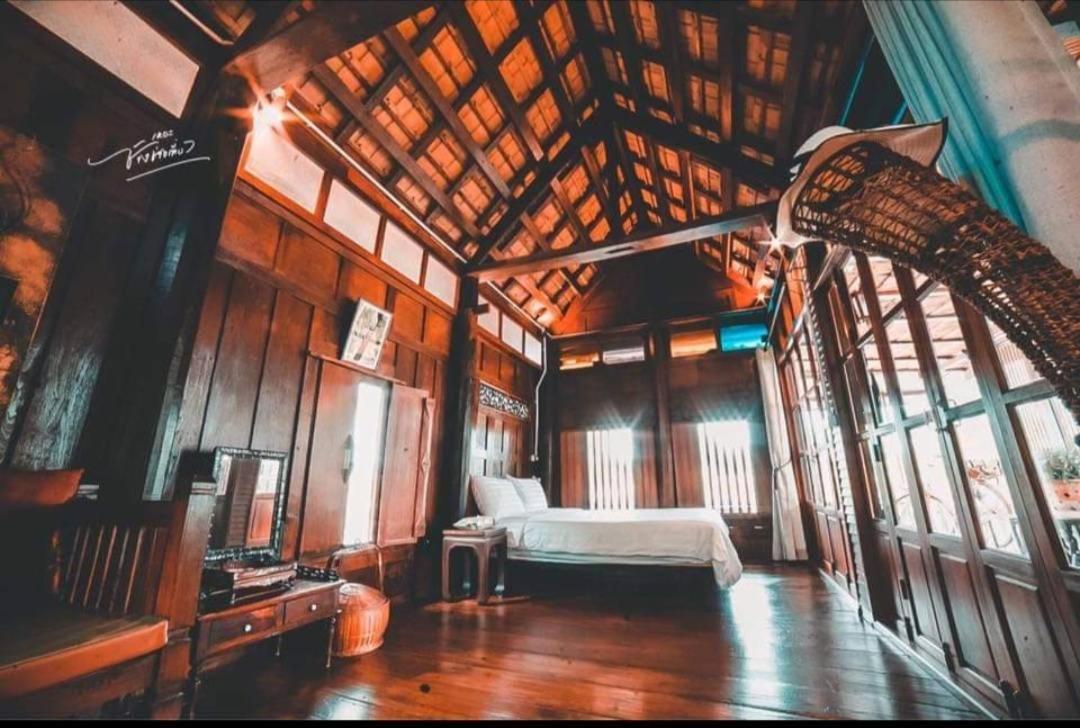 Rustic​ Charm​ Suphan​ Ban Tha Pong Buitenkant foto