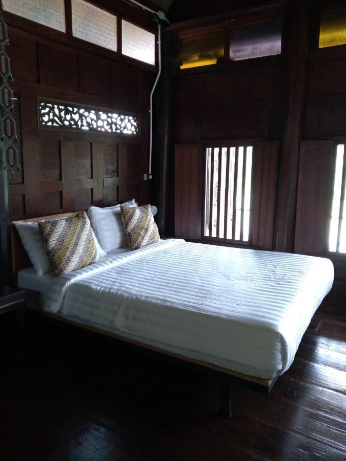 Rustic​ Charm​ Suphan​ Ban Tha Pong Buitenkant foto