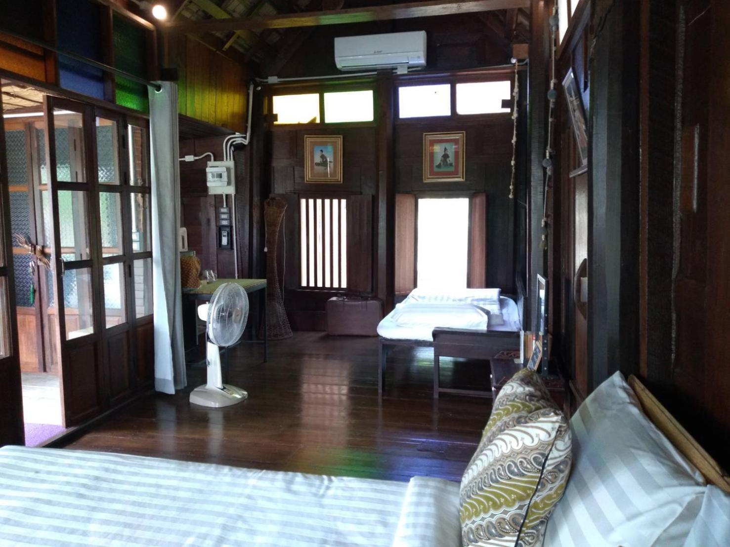 Rustic​ Charm​ Suphan​ Ban Tha Pong Kamer foto