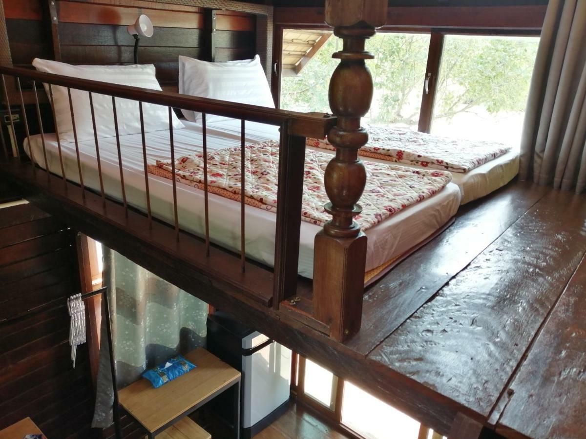 Rustic​ Charm​ Suphan​ Ban Tha Pong Buitenkant foto