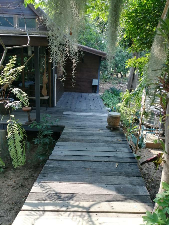 Rustic​ Charm​ Suphan​ Ban Tha Pong Buitenkant foto