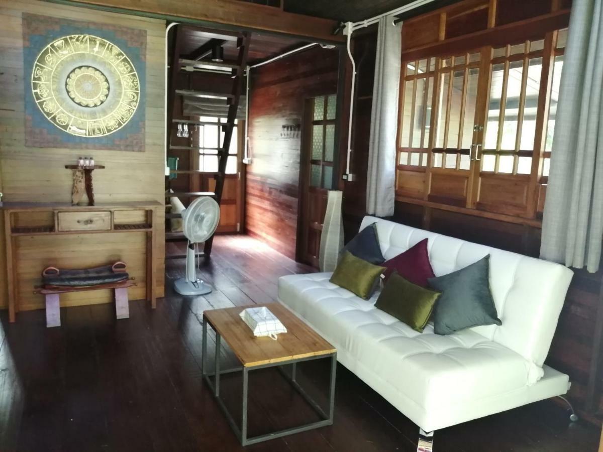 Rustic​ Charm​ Suphan​ Ban Tha Pong Buitenkant foto