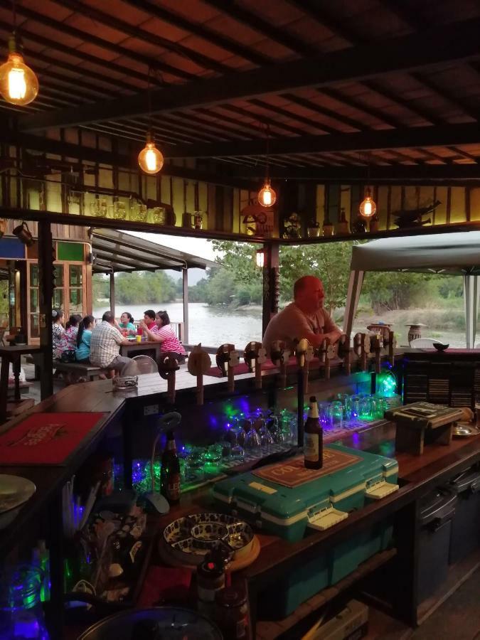 Rustic​ Charm​ Suphan​ Ban Tha Pong Buitenkant foto