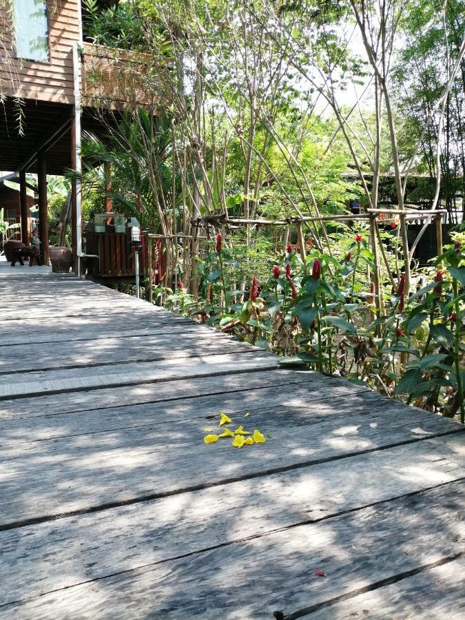 Rustic​ Charm​ Suphan​ Ban Tha Pong Buitenkant foto