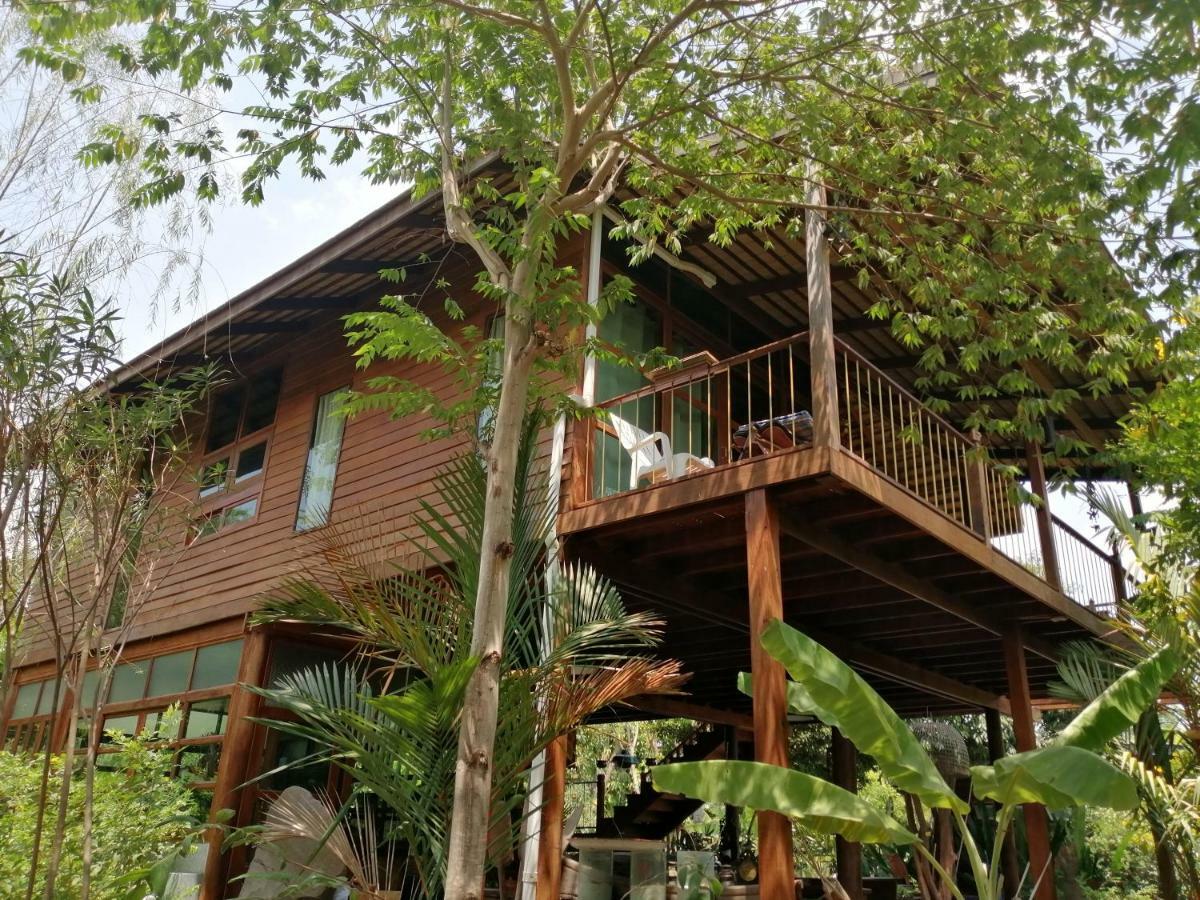 Rustic​ Charm​ Suphan​ Ban Tha Pong Buitenkant foto
